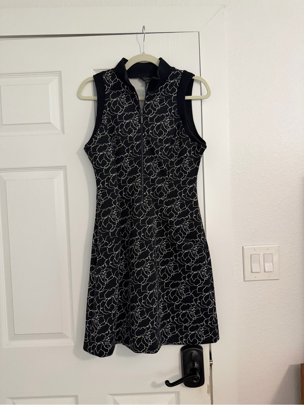 Guess Black Floral-Outline Sleeveless Zip Front Mini Dress